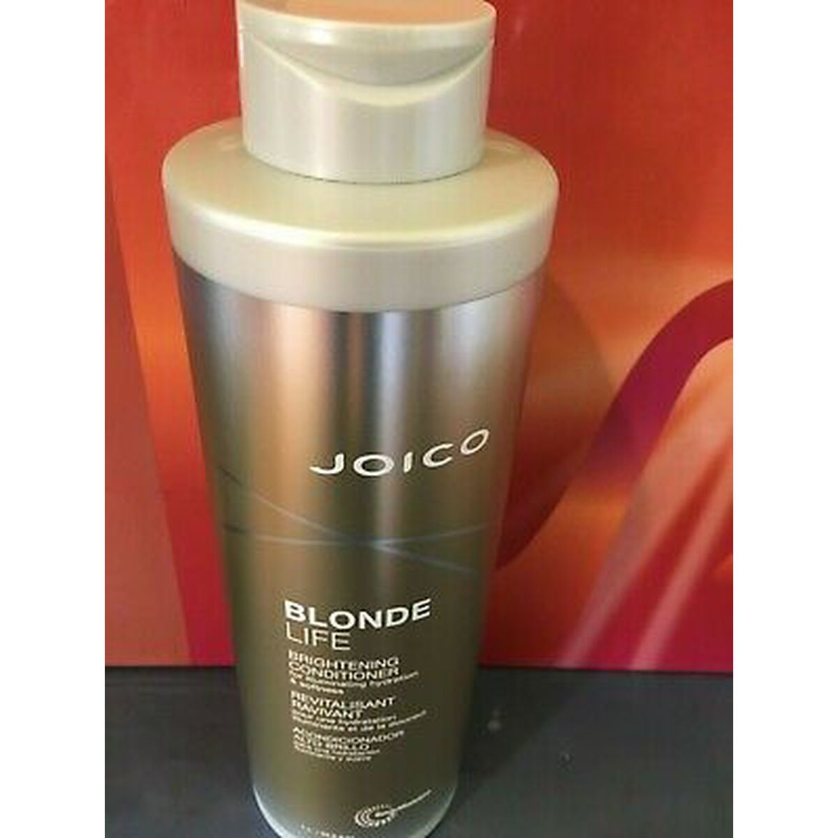 Conditionneur Raviveur de Couleur Joico BLONDE LIFE 1 L pour cheveux blonds, hydratant et lumineux.