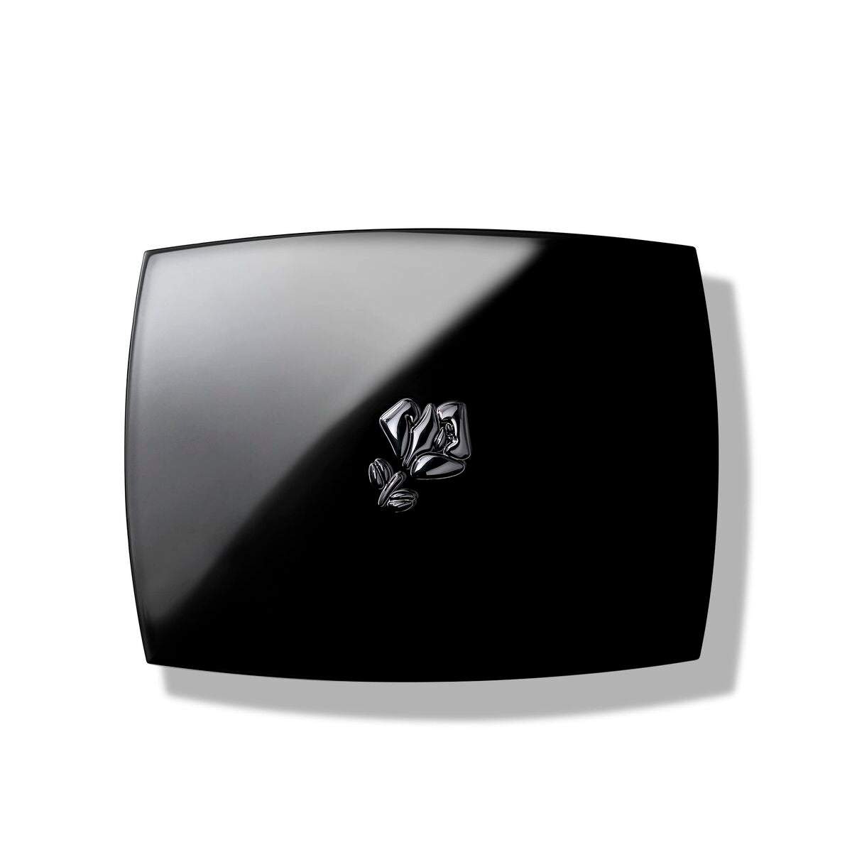 Lot Lancôme BLUSH SUBTIL packaging, elegant black case with Lancôme logo, perfect for enhancing your beauty.