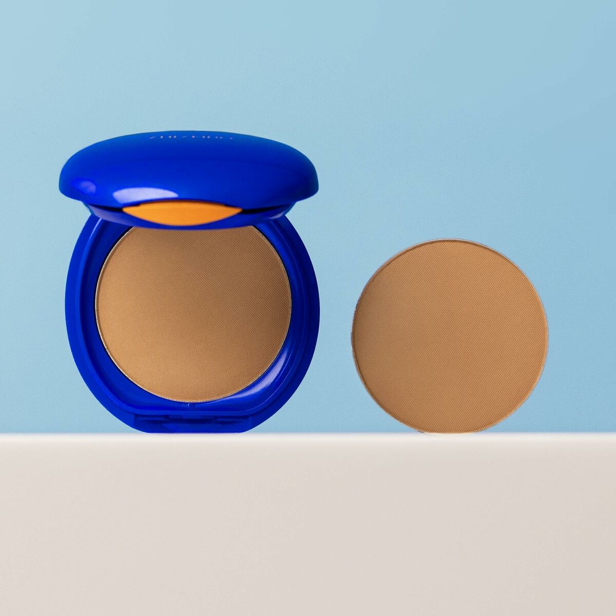 Set de Maquillage Shiseido UV PROTECTIVE, poudre compacte, couleur Dark Ivory, emballage durable, 12 g.