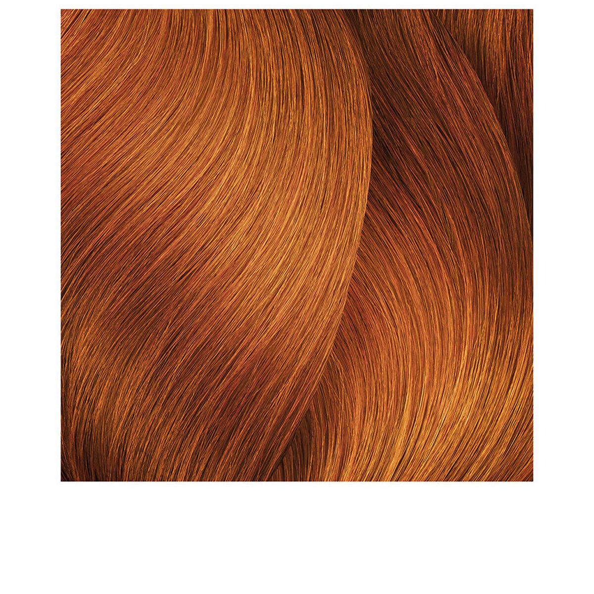 Masque pour cheveux L'Oreal Professionnel Paris MAJIREL texture crémeuse, couleur N° 7.44 sur cheveux brillants.