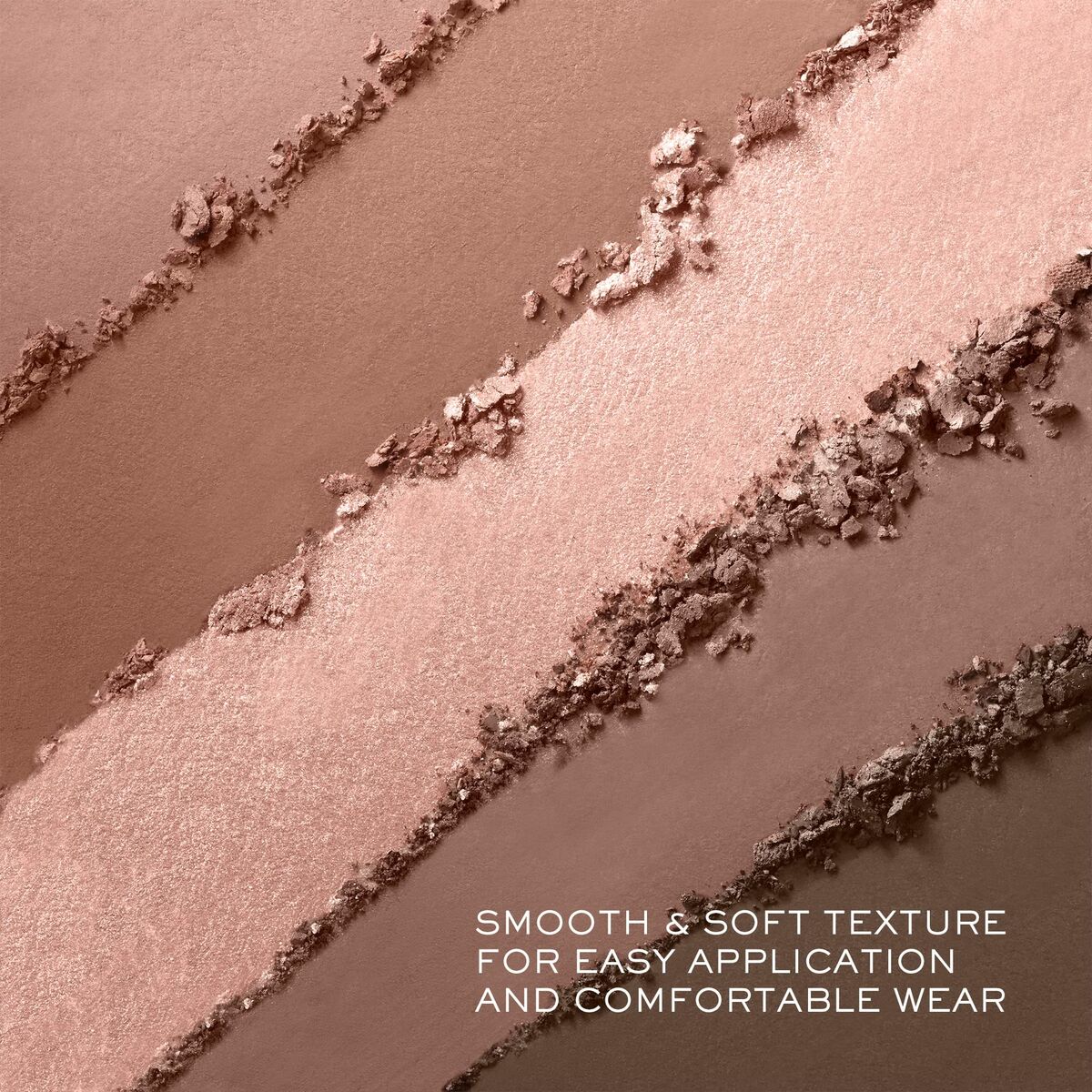 Close-up of Lancôme Hypnôse Palette Nº 18 texture showcasing smooth and soft powder for easy application.