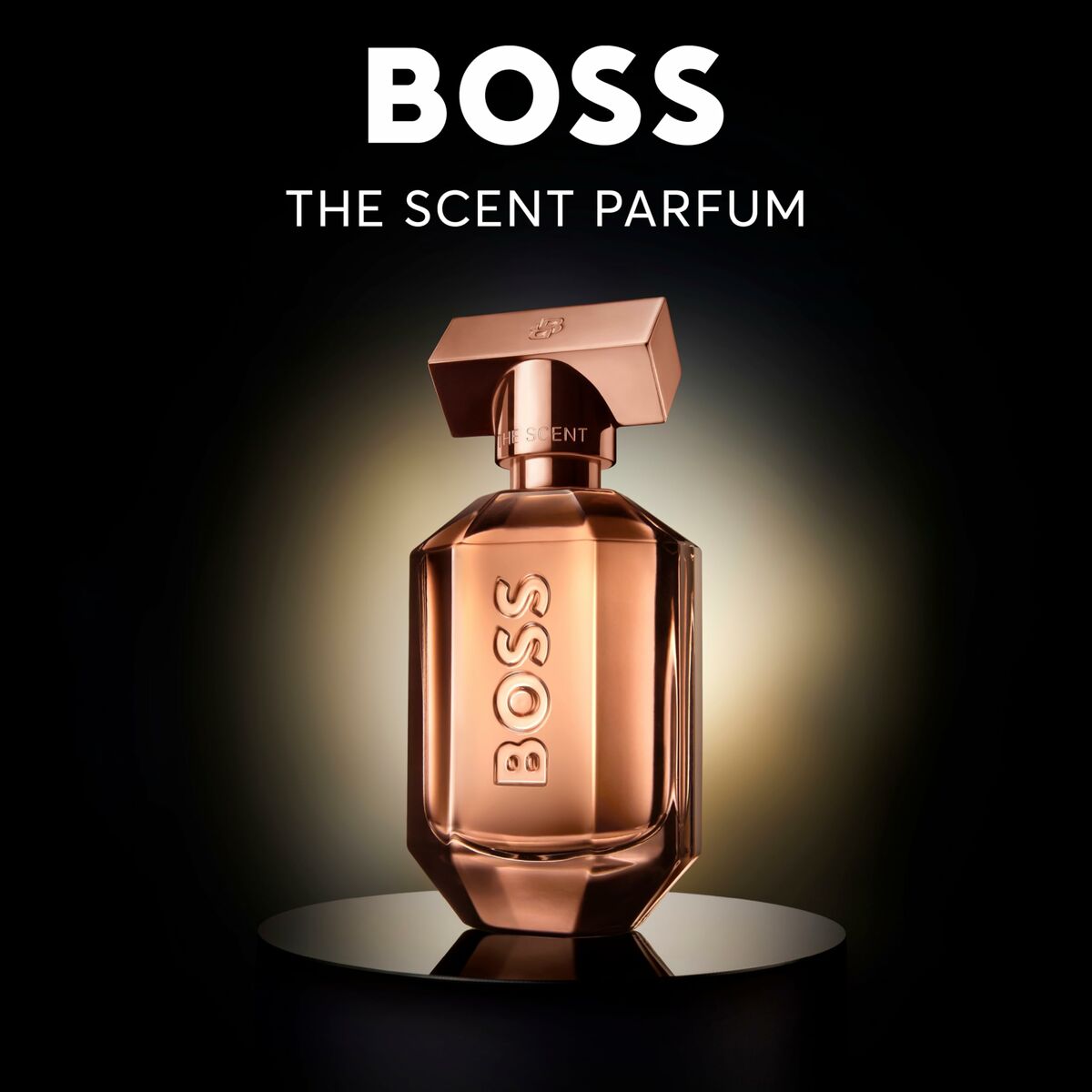 Parfum BOSS THE SCENT FOR HER 50 ml, flacon élégante sur fond sombre, produit unisexe tendance.