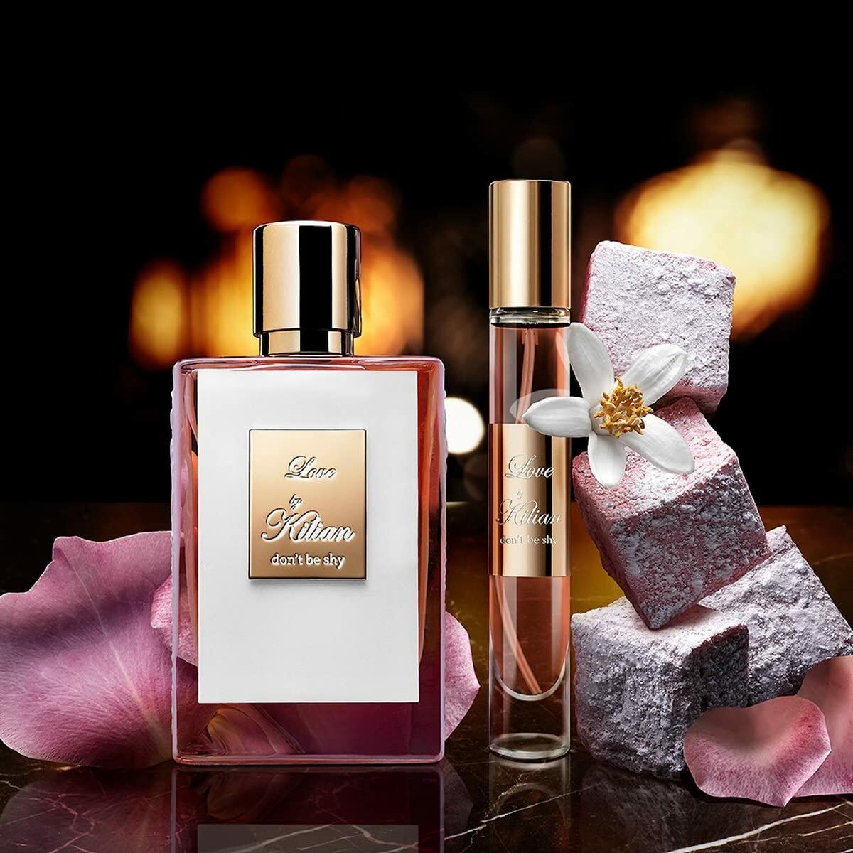 Parfum Femme Kilian Love Don't Be Shy EDP 50 ml avec vaporisateur, fleurs et pierres, composition féminine.