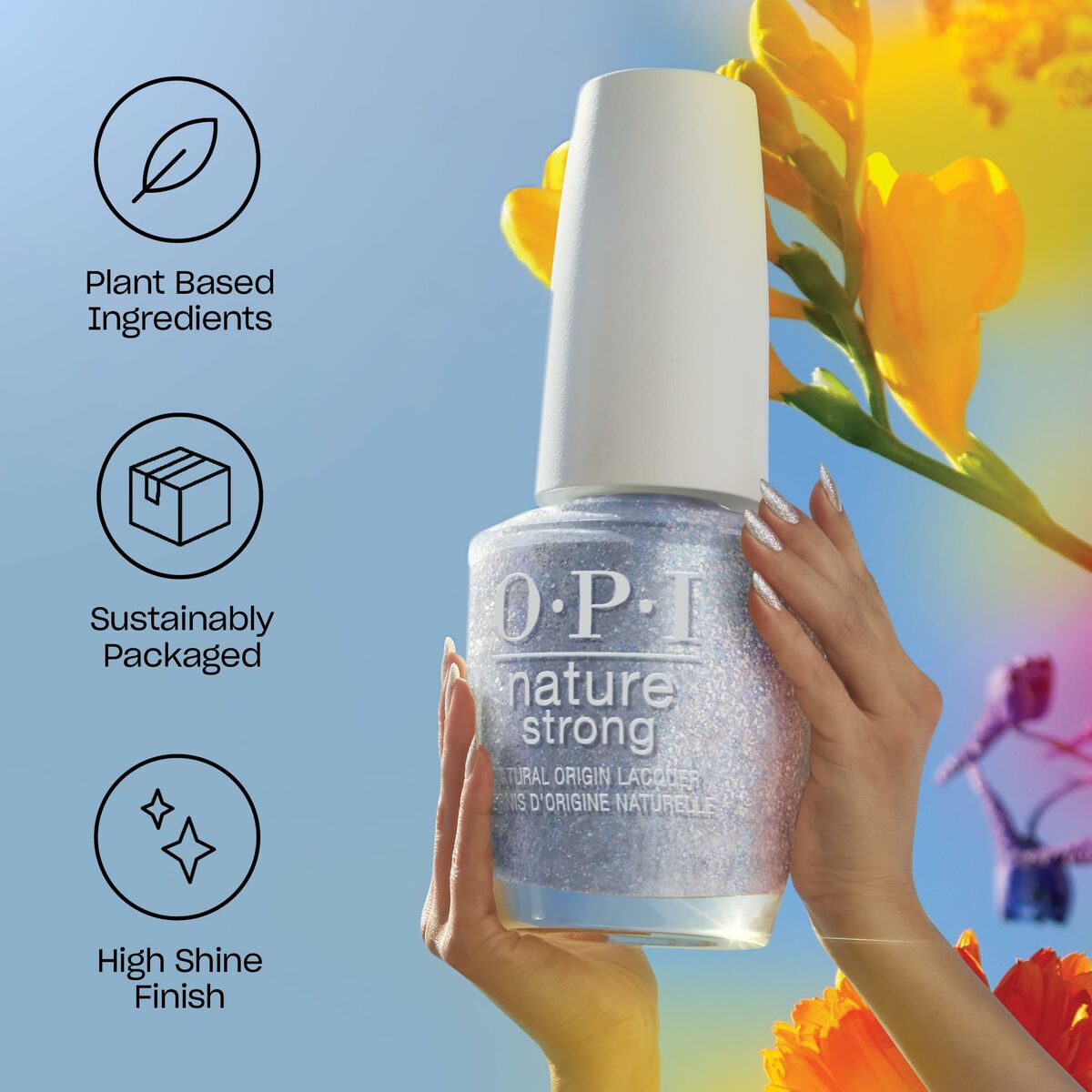 Flacon de vernis à ongles OPI Nature Strong avec des ingrédients à base de plantes et finition brillante.