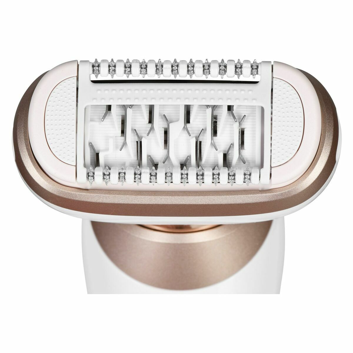 Vue rapprochée de la tête de l'épilateur électrique Braun, conçue pour un épilage efficace et doux.