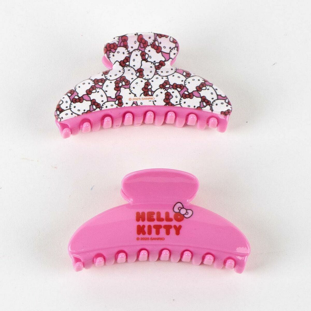 Pinces à cheveux Hello Kitty roses, tendance et colorées, avec motifs Hello Kitty pour un look adorable.