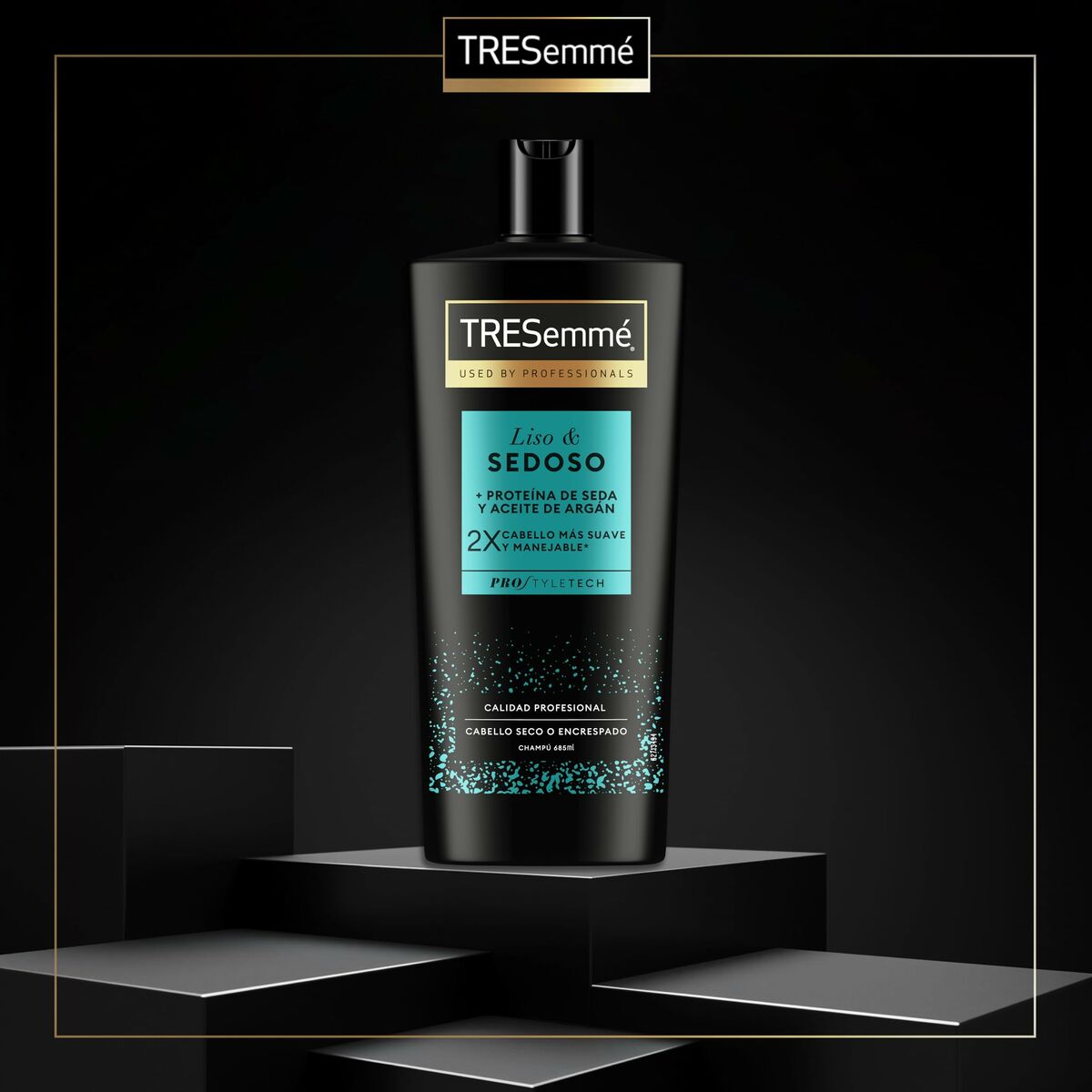 Shampooing Tresemme LISO&SEDOSO pour cheveux secs, formule professionnelle pour une chevelure lisse et soyeuse.